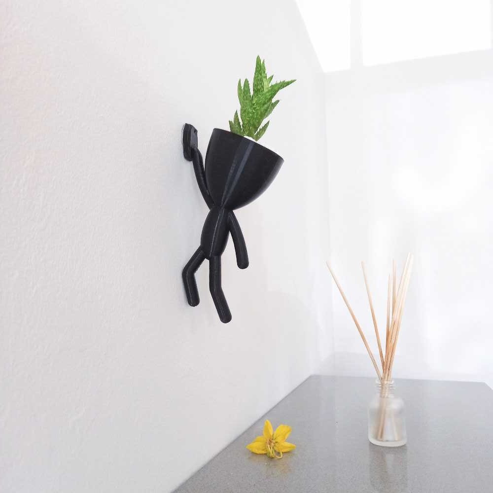 1 cover photo pot planter man ross and ruby royal art 3d printed